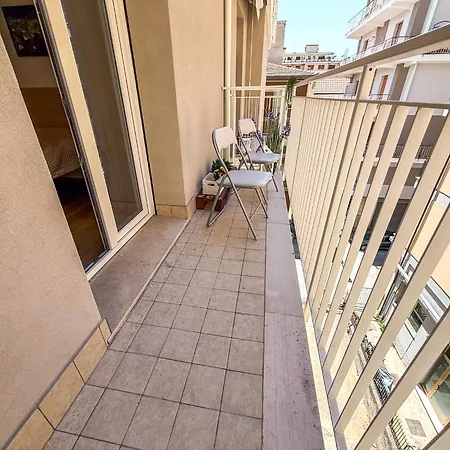 Springfield Apartment, A 2 Passi Dal Mare Rifa819 Apartman